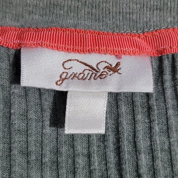 Graine grey long sleeve shirt in a junior's size large - Picture 2 of 4